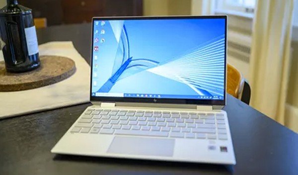 HP Spectre x360 13-aw0229TU